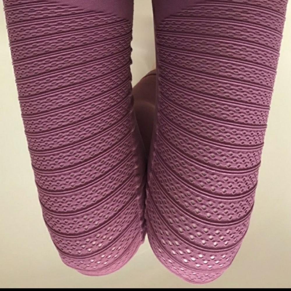 Phat Buddha Chyrstie Street Legging tag says M/L